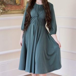 Dainty Jewells Essence of Elegance emerald midi dress size S NWT back zipper